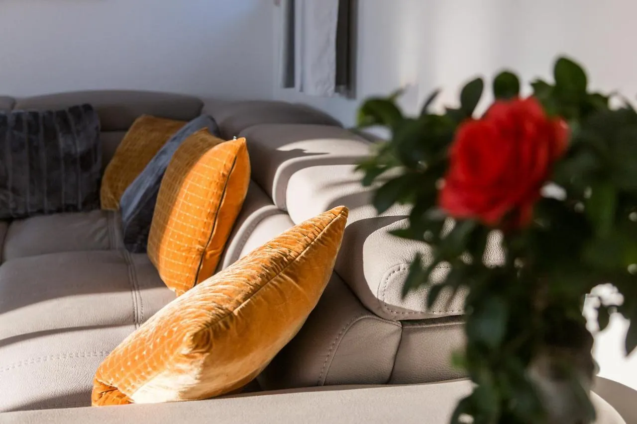 Villa Camelia 0*, Tar-Vabriga Croatia