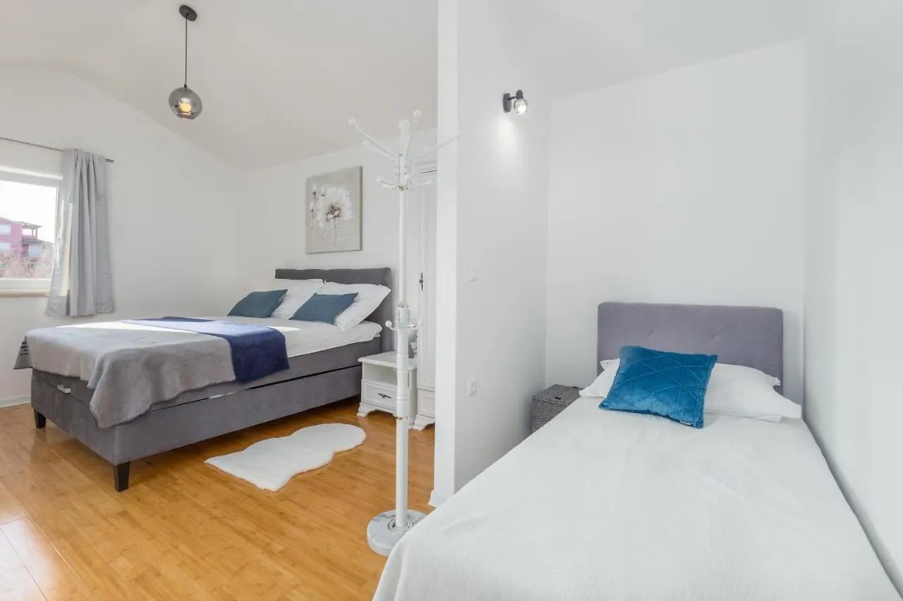 Villa Camelia  Tar-Vabriga