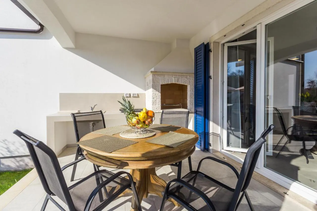 Villa Camelia  Tar-Vabriga