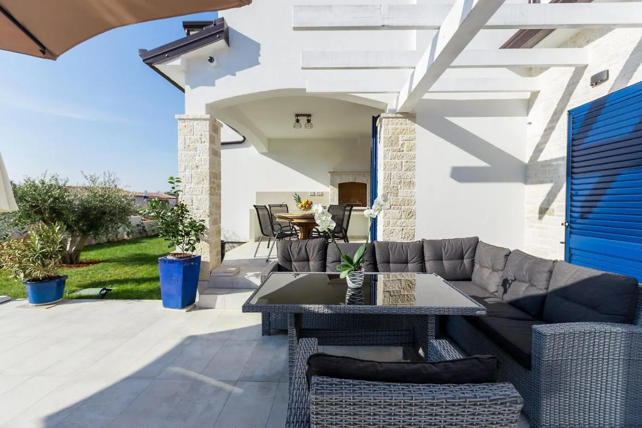 Villa Camelia 0*, Tar-Vabriga Croatia